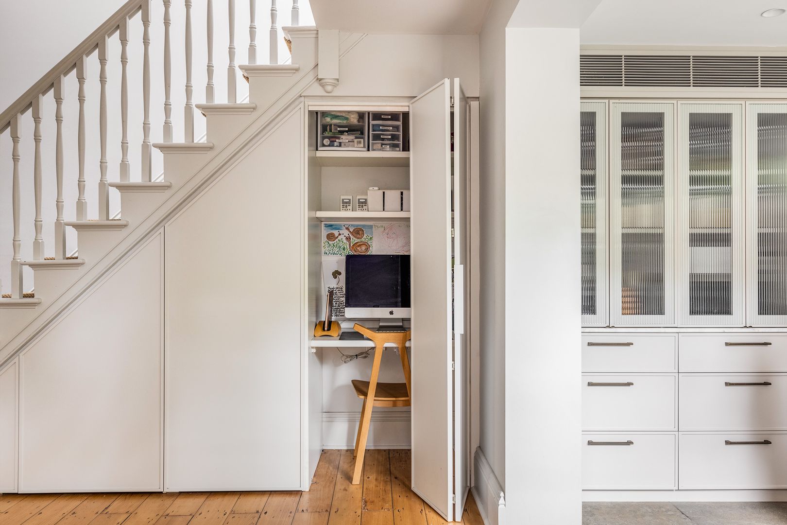 entrée avec bureau sous escalier entrée avec bureau sous escalier