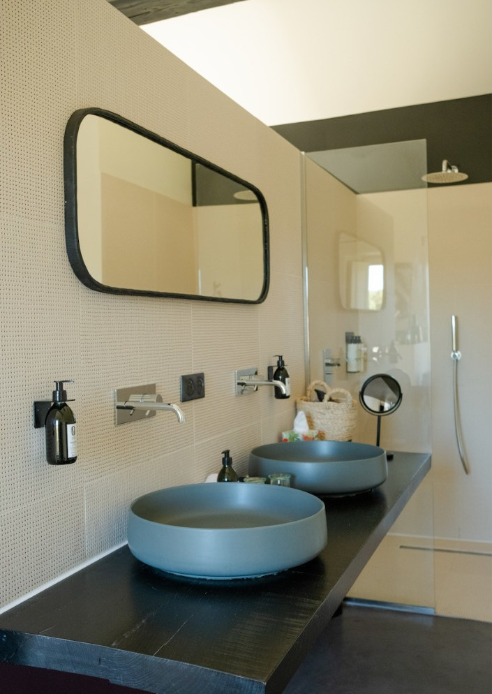 salle de bain design ferme Les Callis