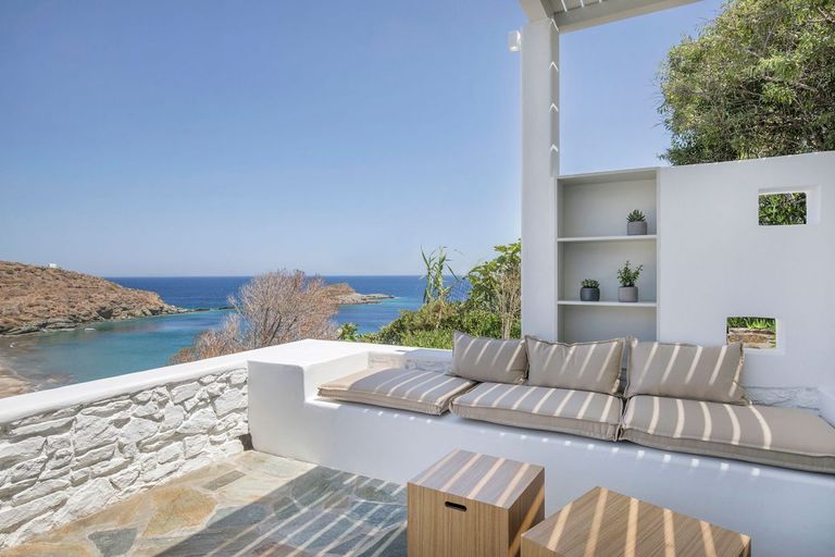 terrasse avec piscine mini maison 40m2