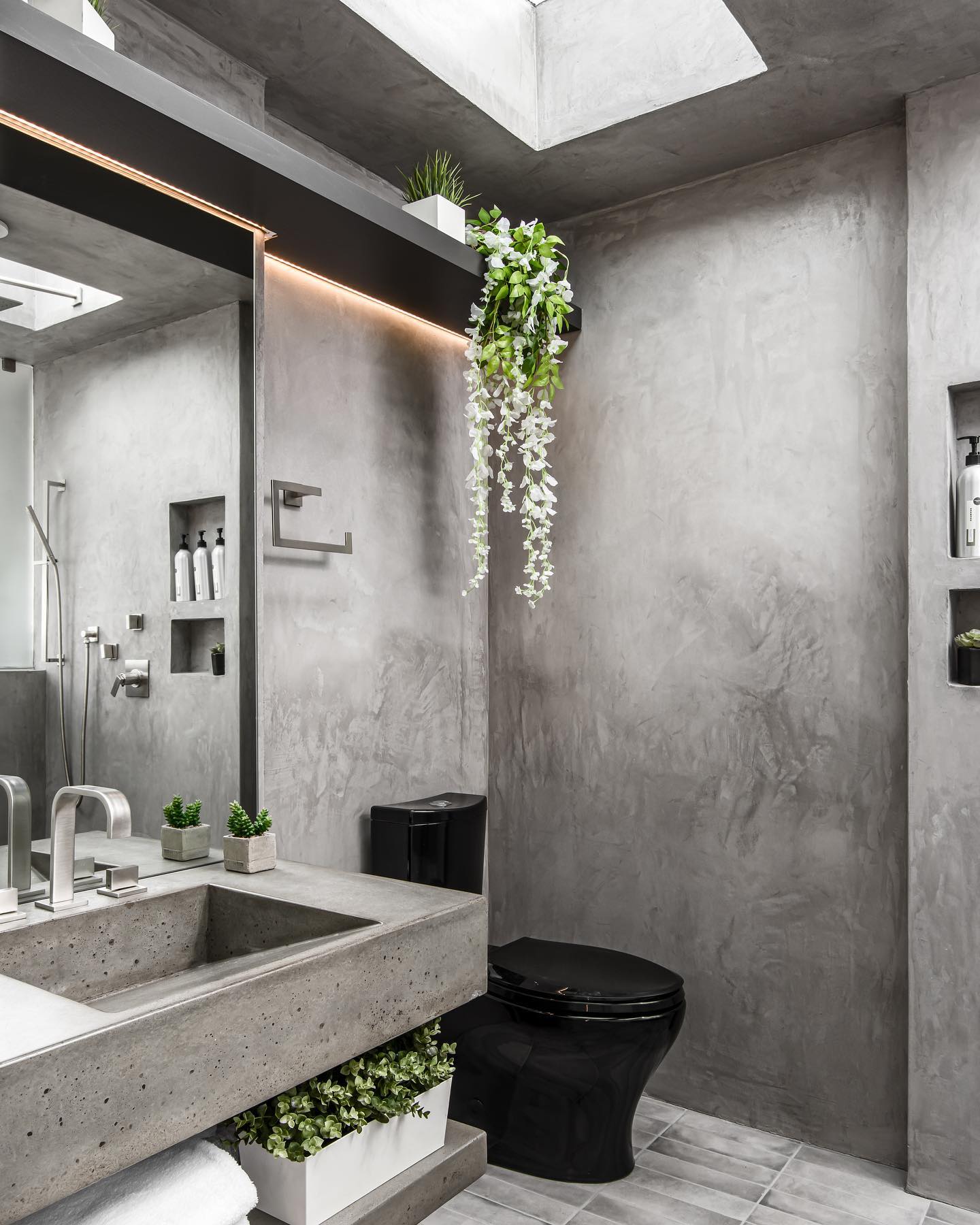 salle de bain avec puit de lumière mini maison design en bois salle de bain avec puit de lumière mini maison design en bois