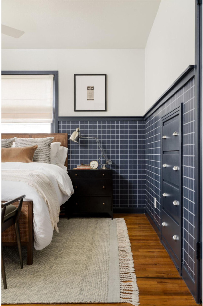 chambre tête de lit papier-peint rénovée par Joanna Gaines