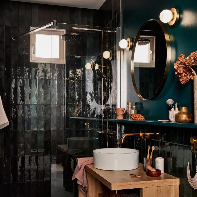 salle de bain nature 3m2 verte et bois