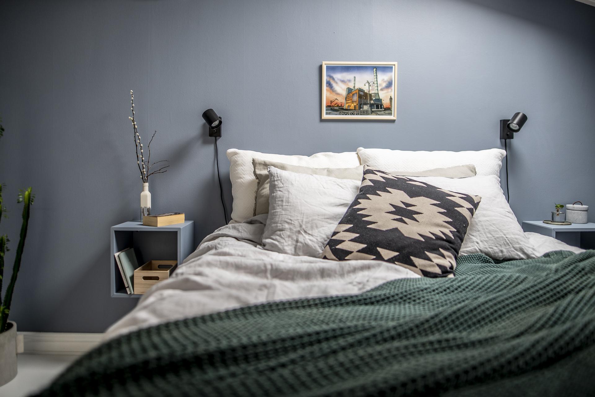chambre murs bleus