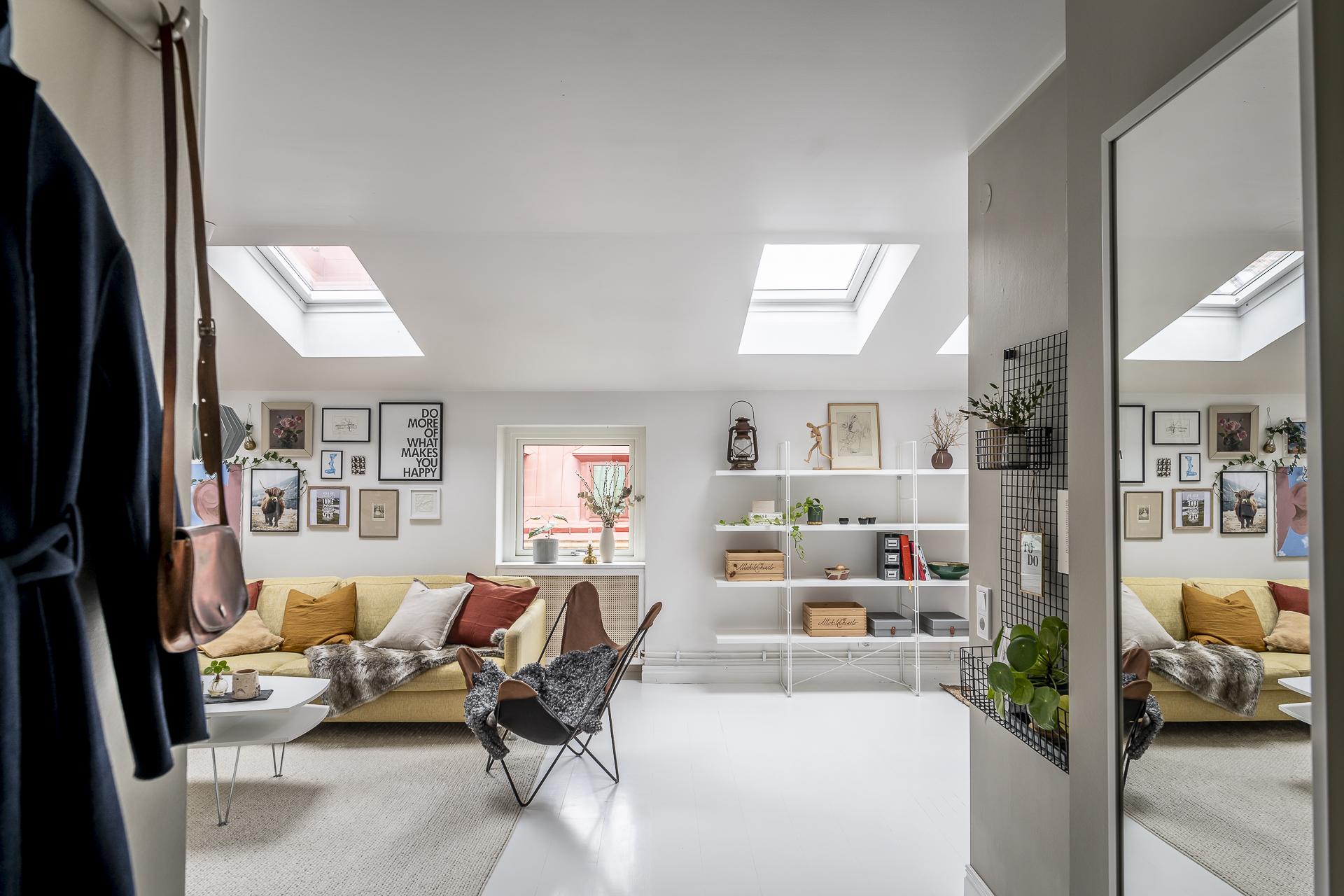 entrée appartement sous combles