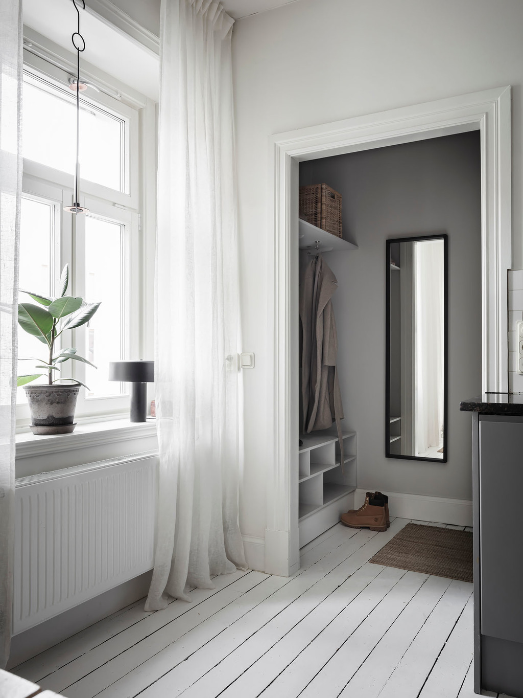entrée avec vestiaire