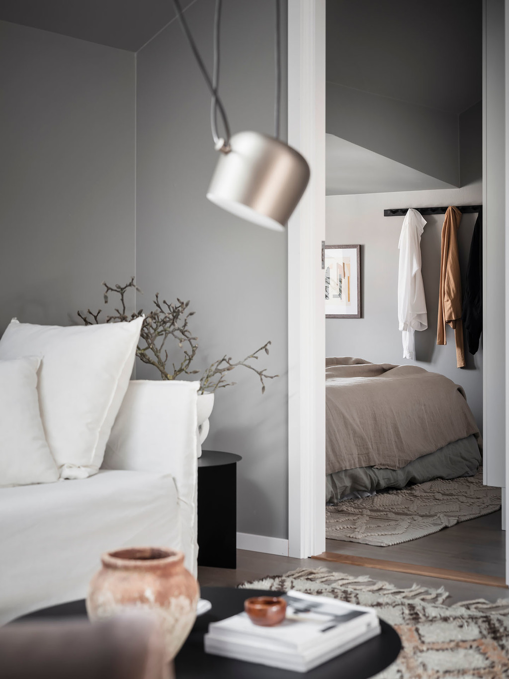 salon gris appartement 35m2 décoration design
