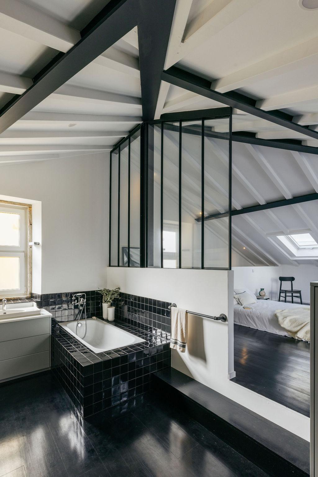 chambre avec salle de bain appartement en duplex décoration design