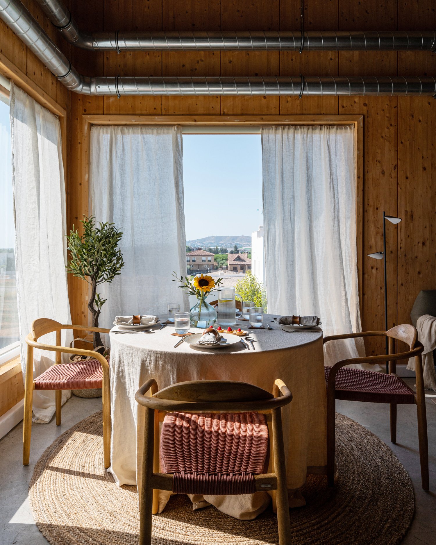 salle à manger murs bois