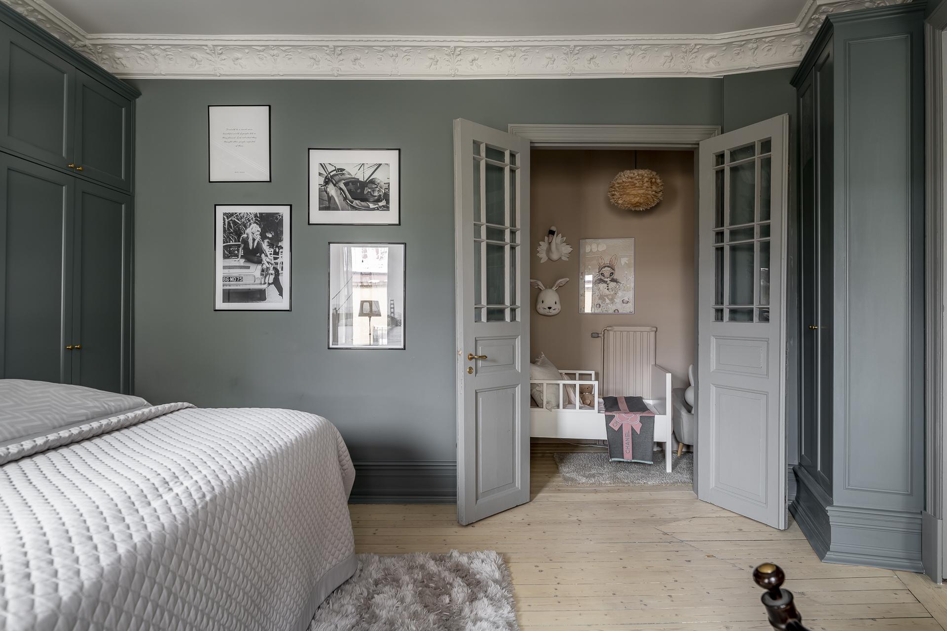 chambre grise avec moulures décoration scandinave chambre grise avec moulures décoration scandinave