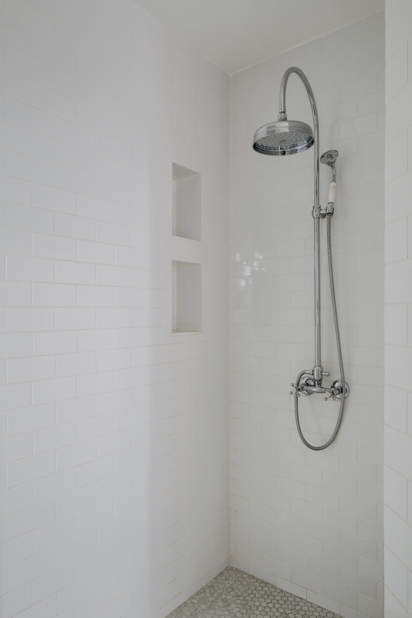 douche blanche