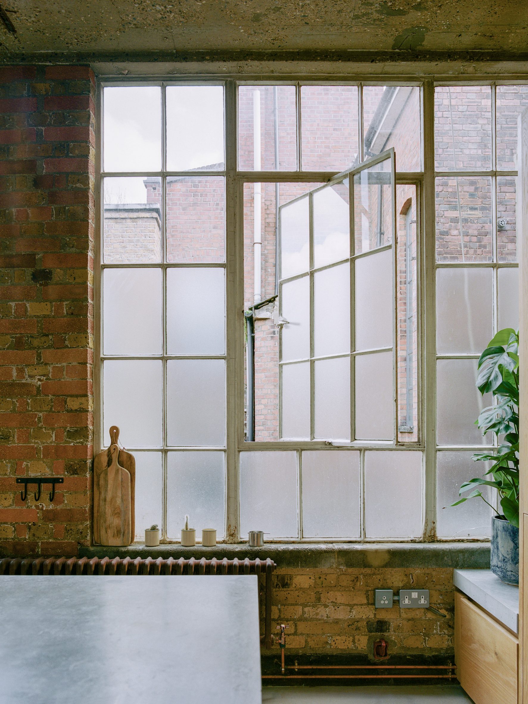 fenêtre industrielle loft