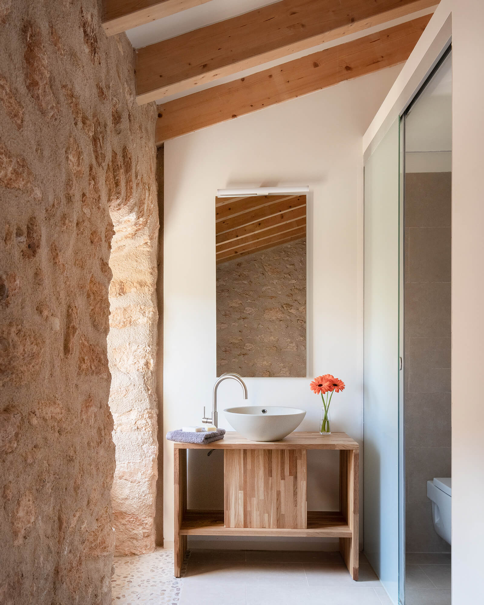 salle de bain design dans maison en pierre salle de bain design dans maison en pierre