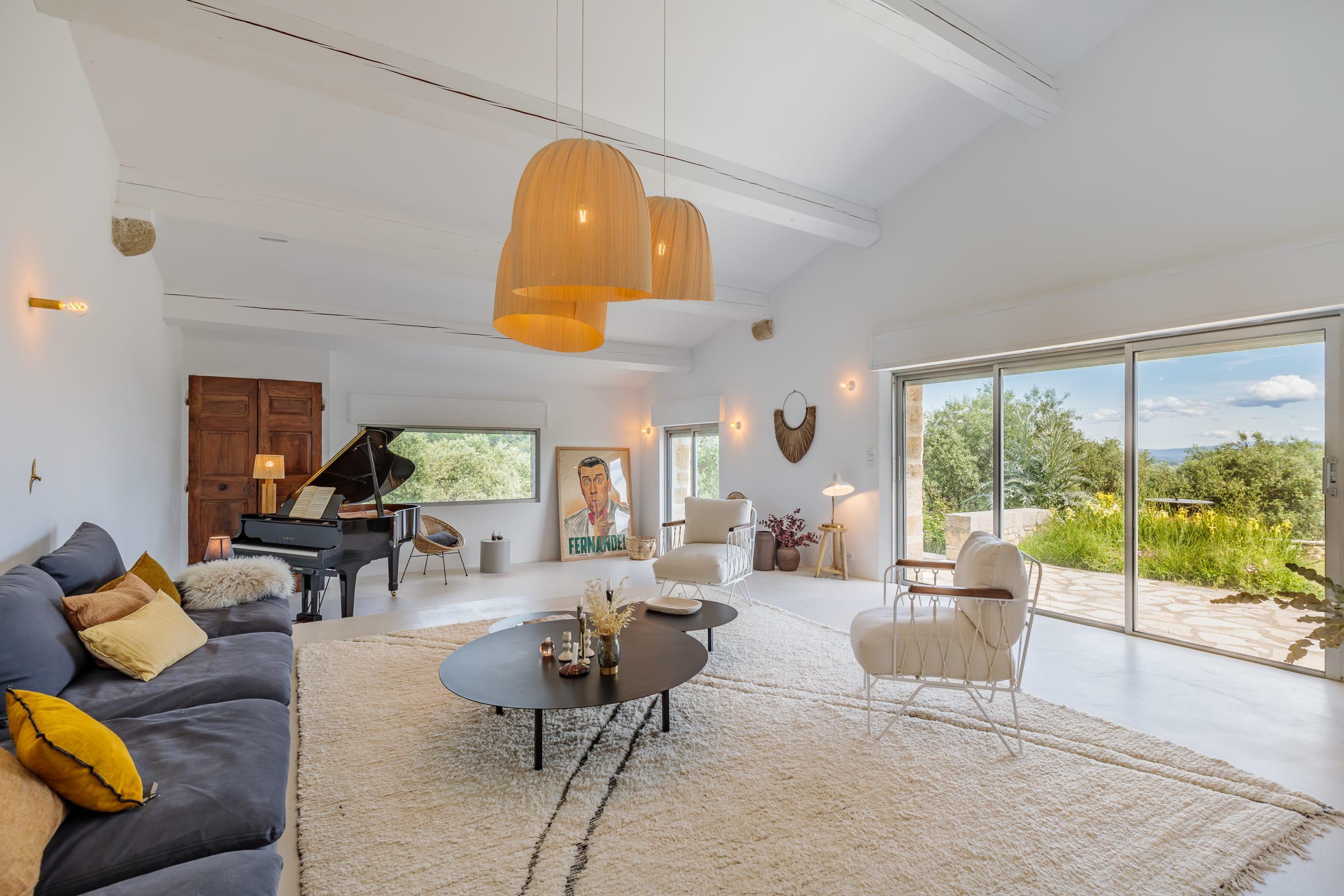 salon maison en pierres Provence décoration contemporaine salon maison en pierres Provence décoration contemporaine