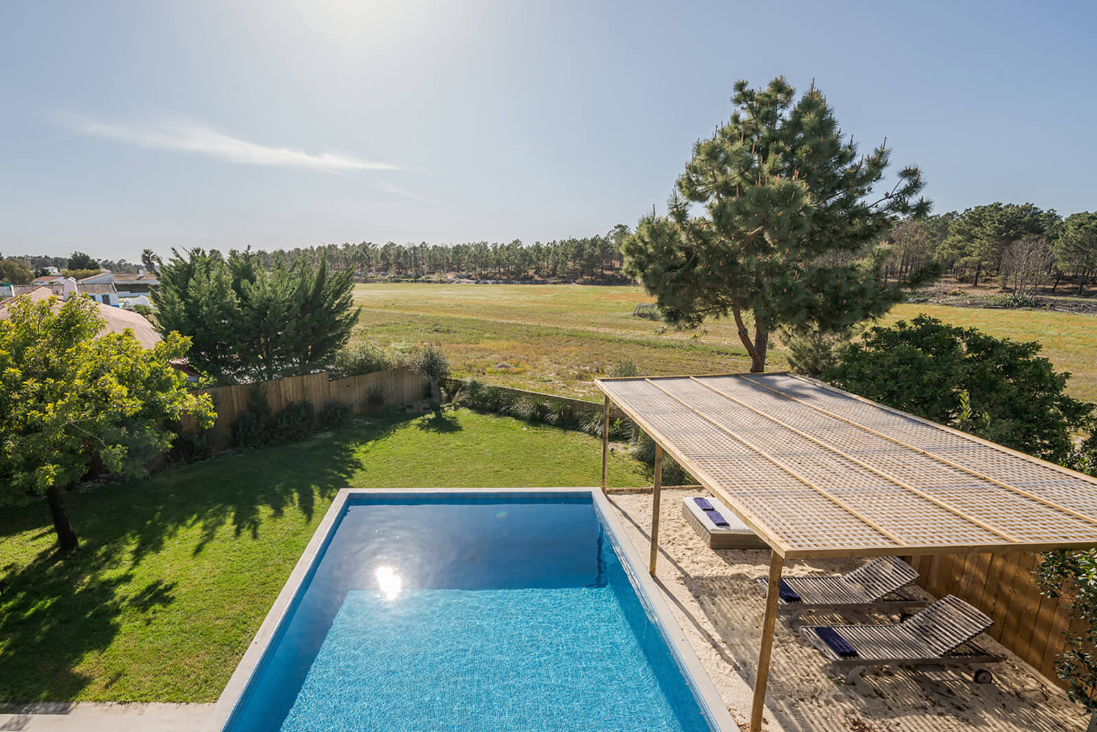 terrasse avec pergola bois et piscine terrasse avec pergola bois et piscine