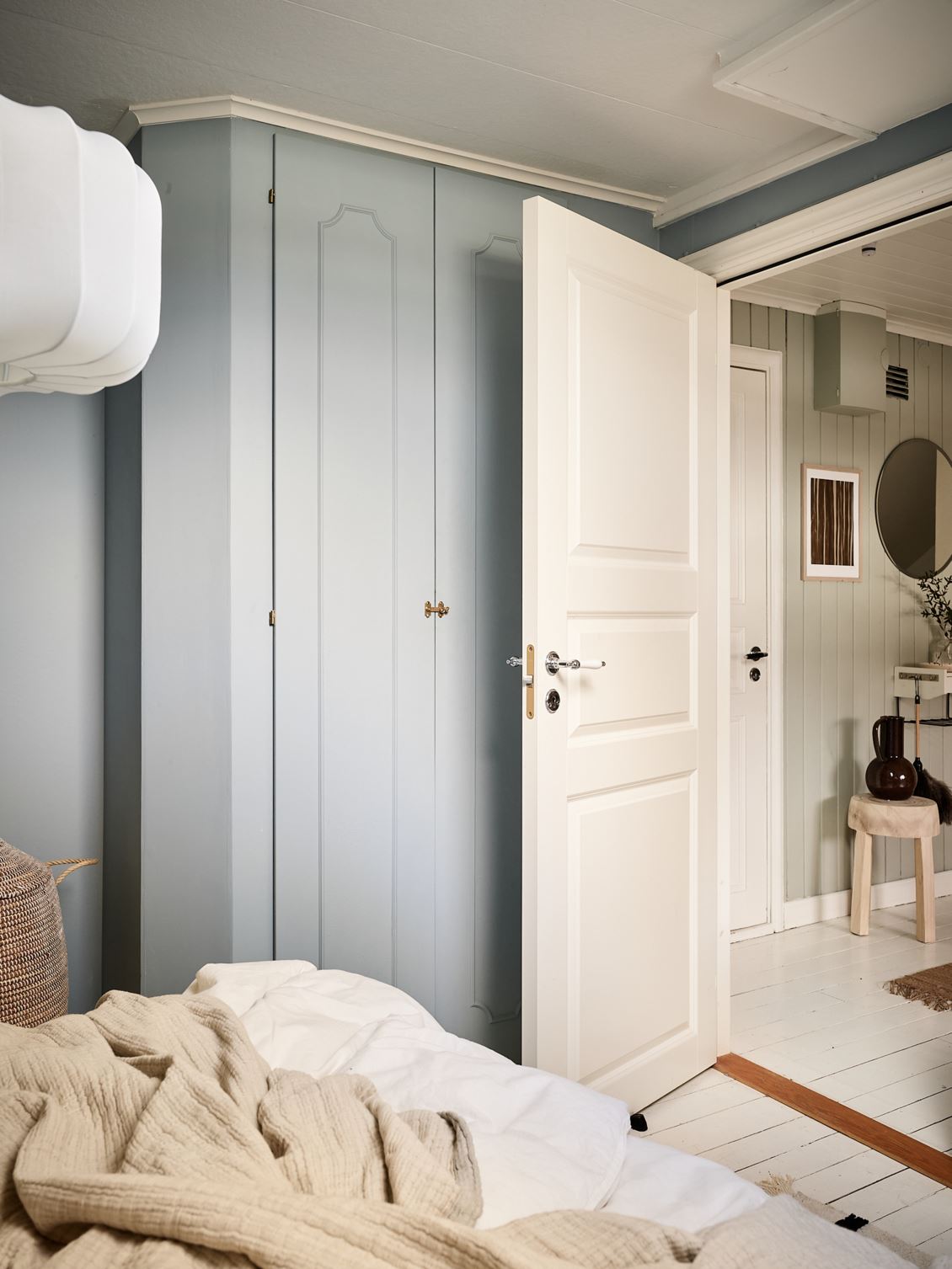 chambre mur bleu avec placard chambre mur bleu avec placard