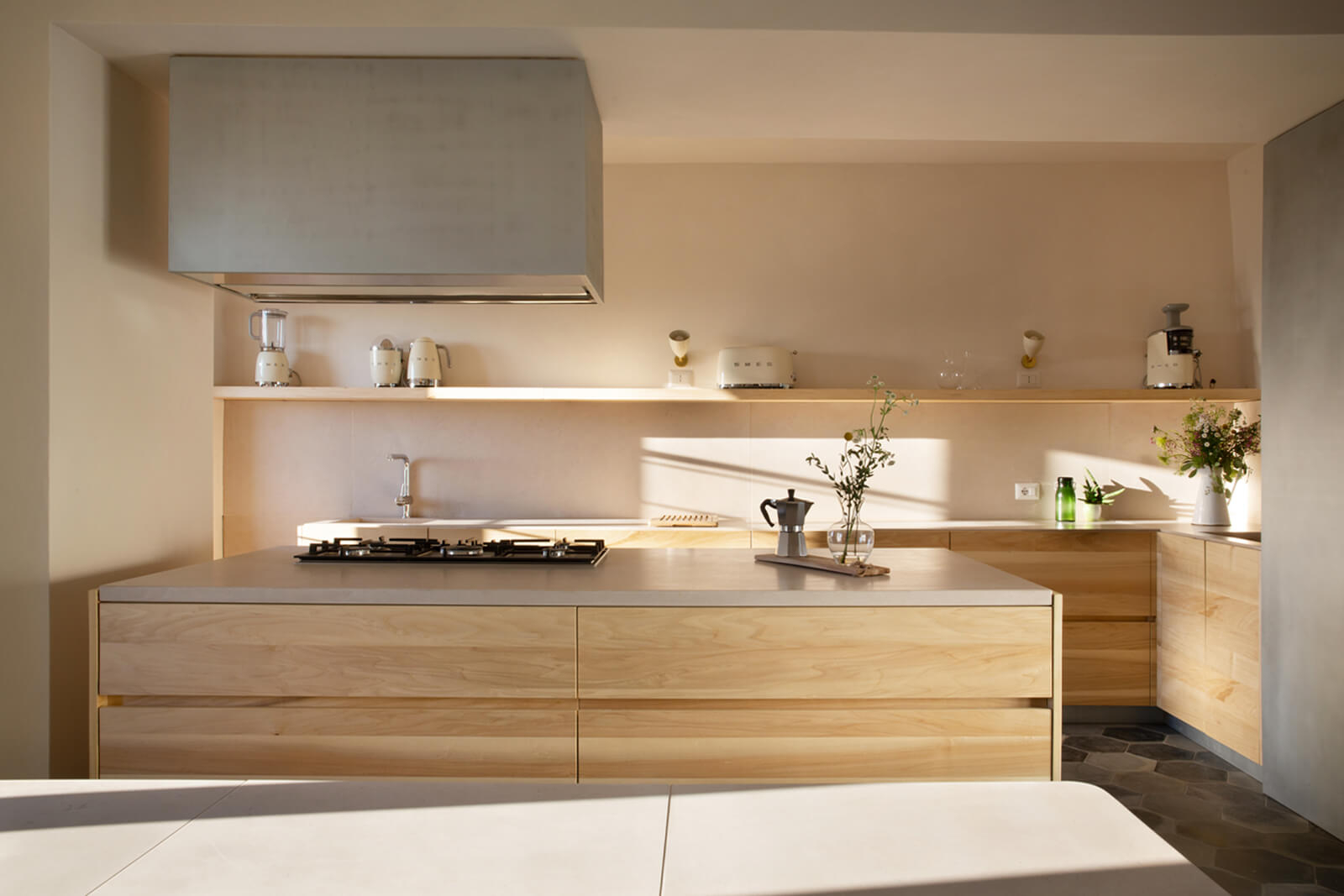 cuisine design bois hotte béton cuisine design bois hotte béton