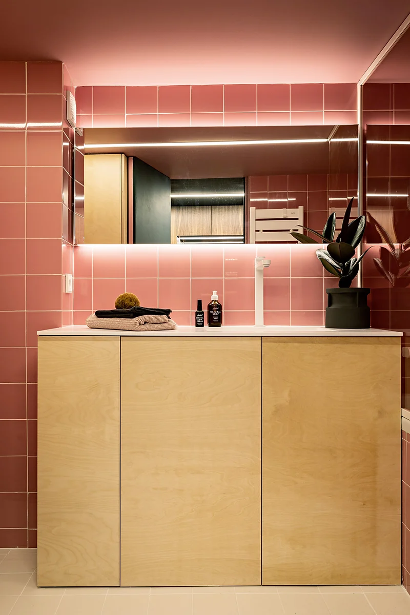 salle de bain design terracotta