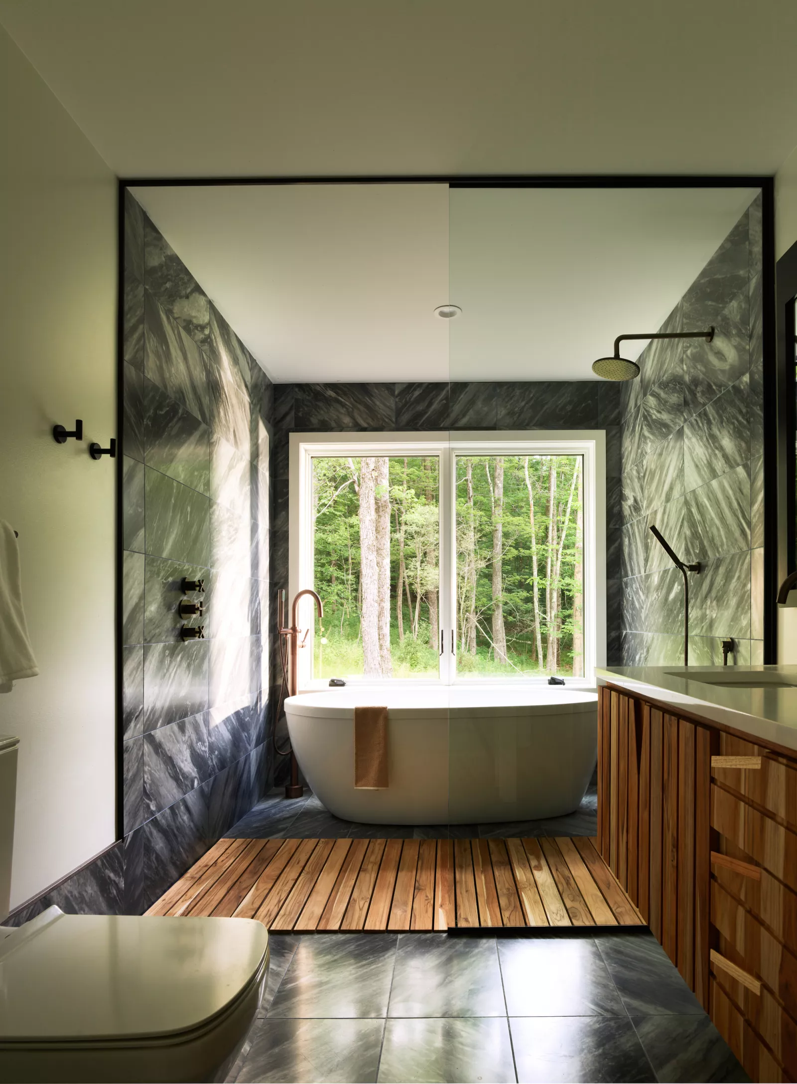 salle de bain décoration design en bois et marbre salle de bain décoration design en bois et marbre