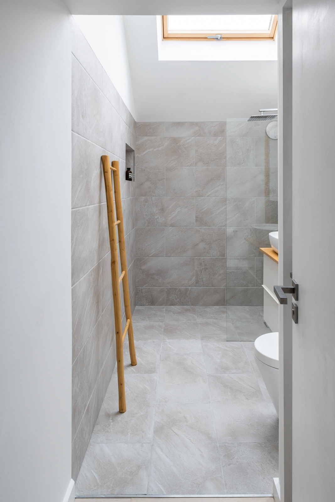salle de bain marbre gris