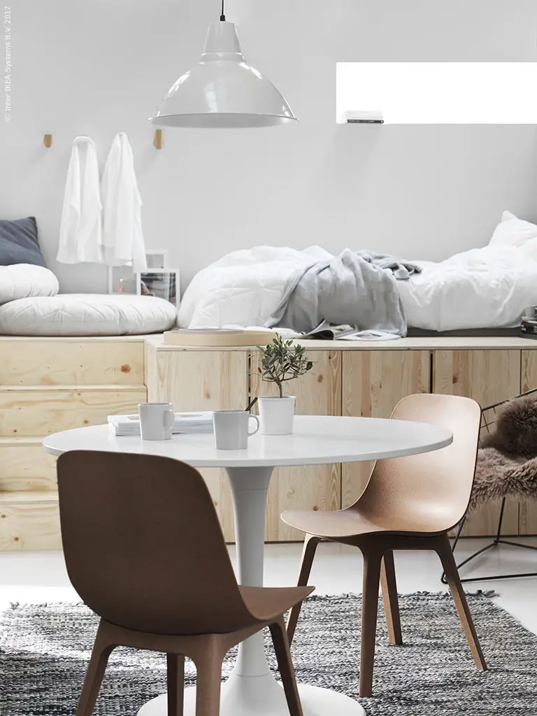 studio IKEA avec lit sur estrade studio IKEA avec lit sur estrade