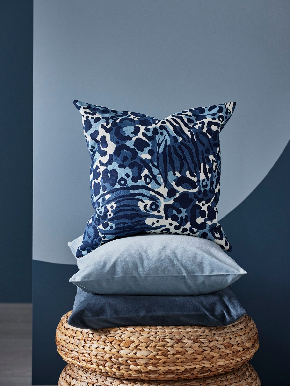 coussin bleu IKEA catalogue 2023 coussin bleu IKEA catalogue 2023