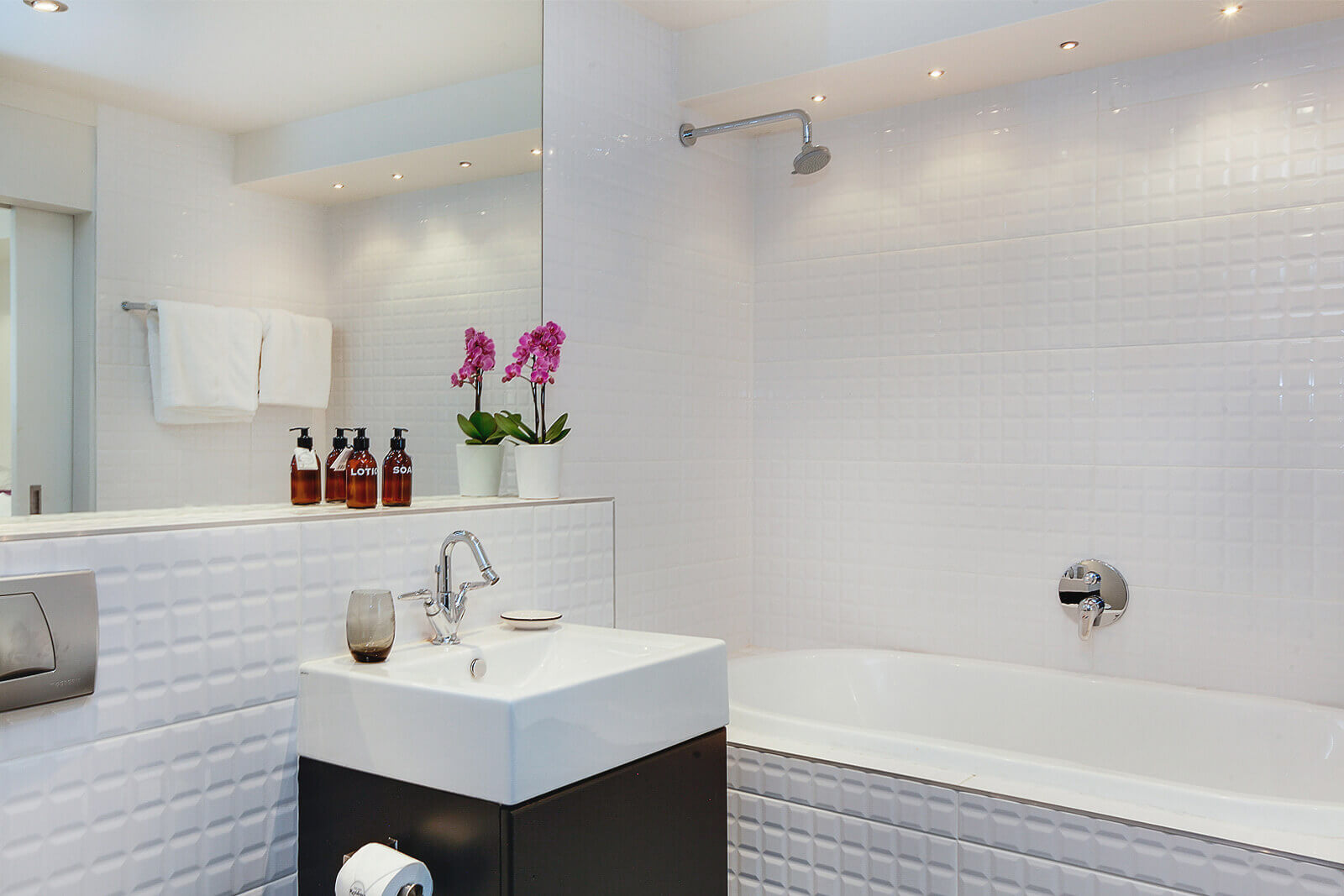 salle de bain blanche loft design