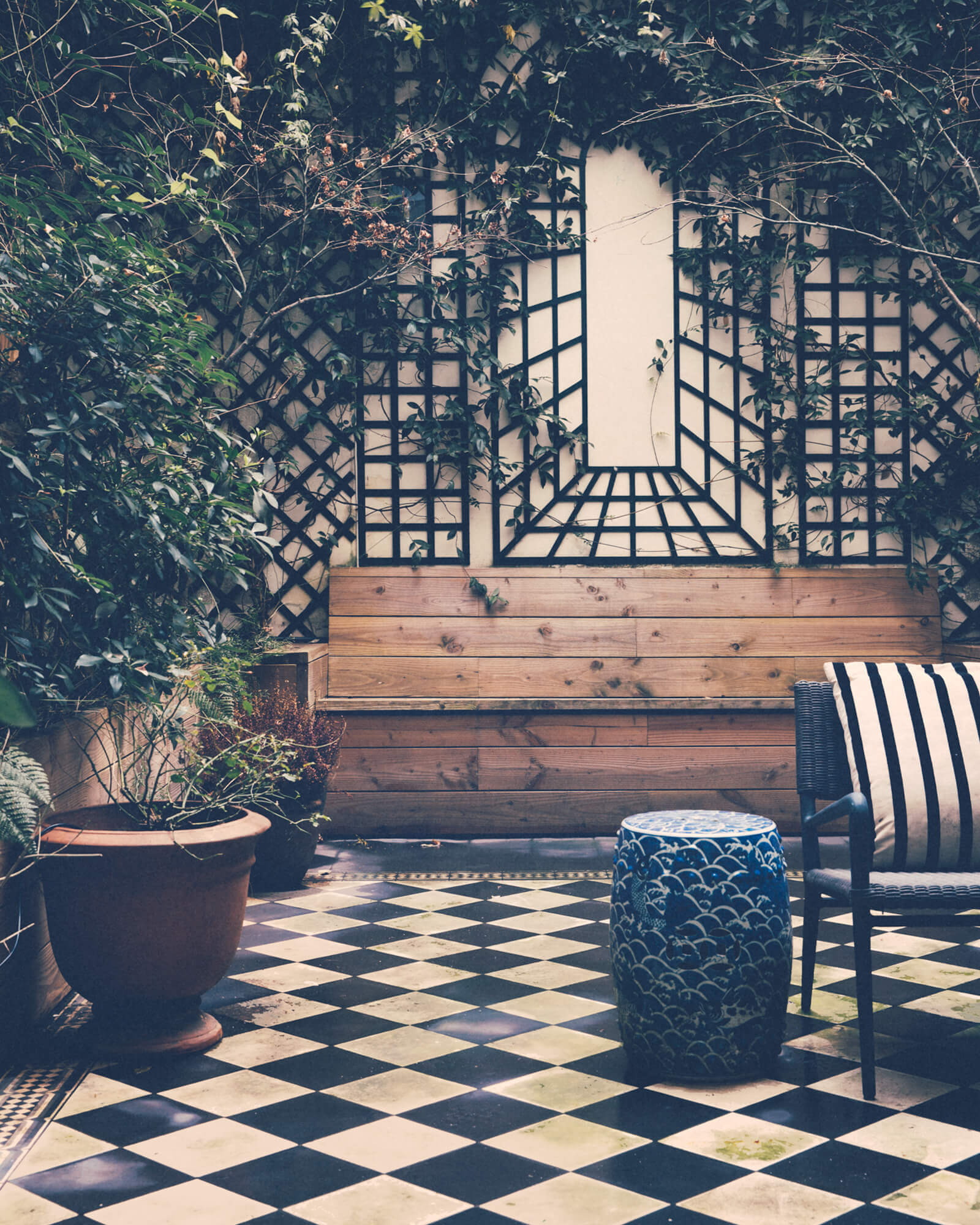 terrasse sol à damier appartement Paris terrasse sol à damier appartement Paris