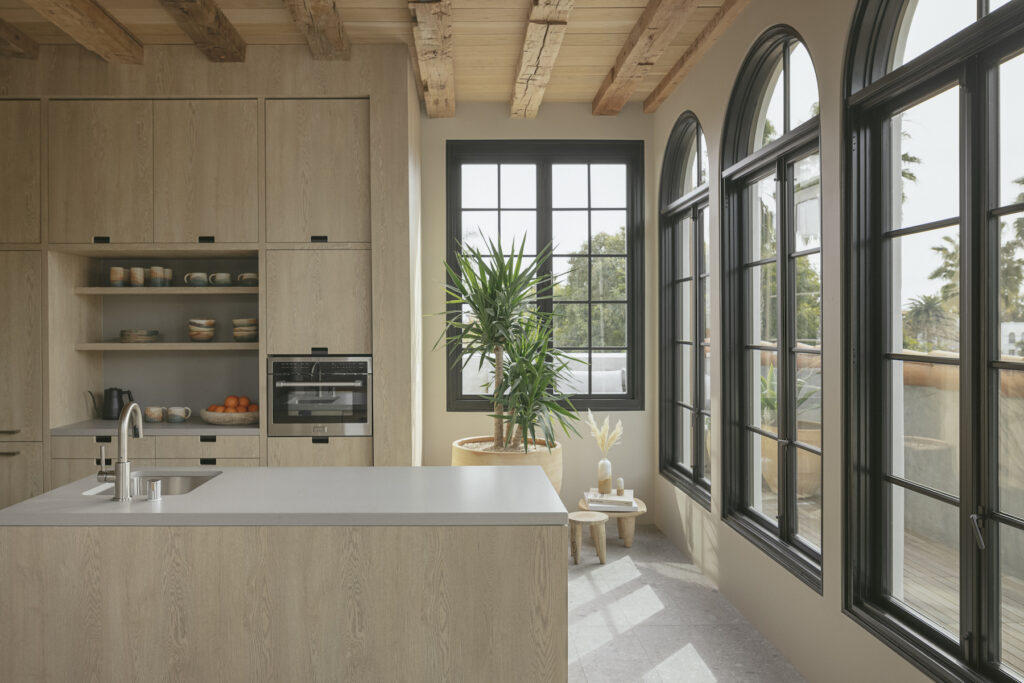 cuisine bois clair design avec îlot