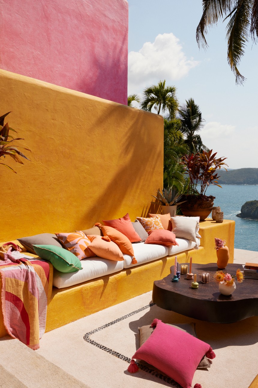 terrasse vue mer décoration colorée
