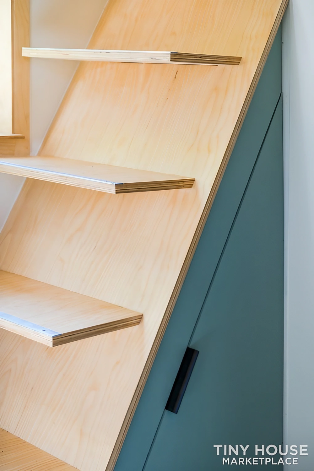 escalier avec rangements mini maison 22m2 escalier avec rangements mini maison 22m2