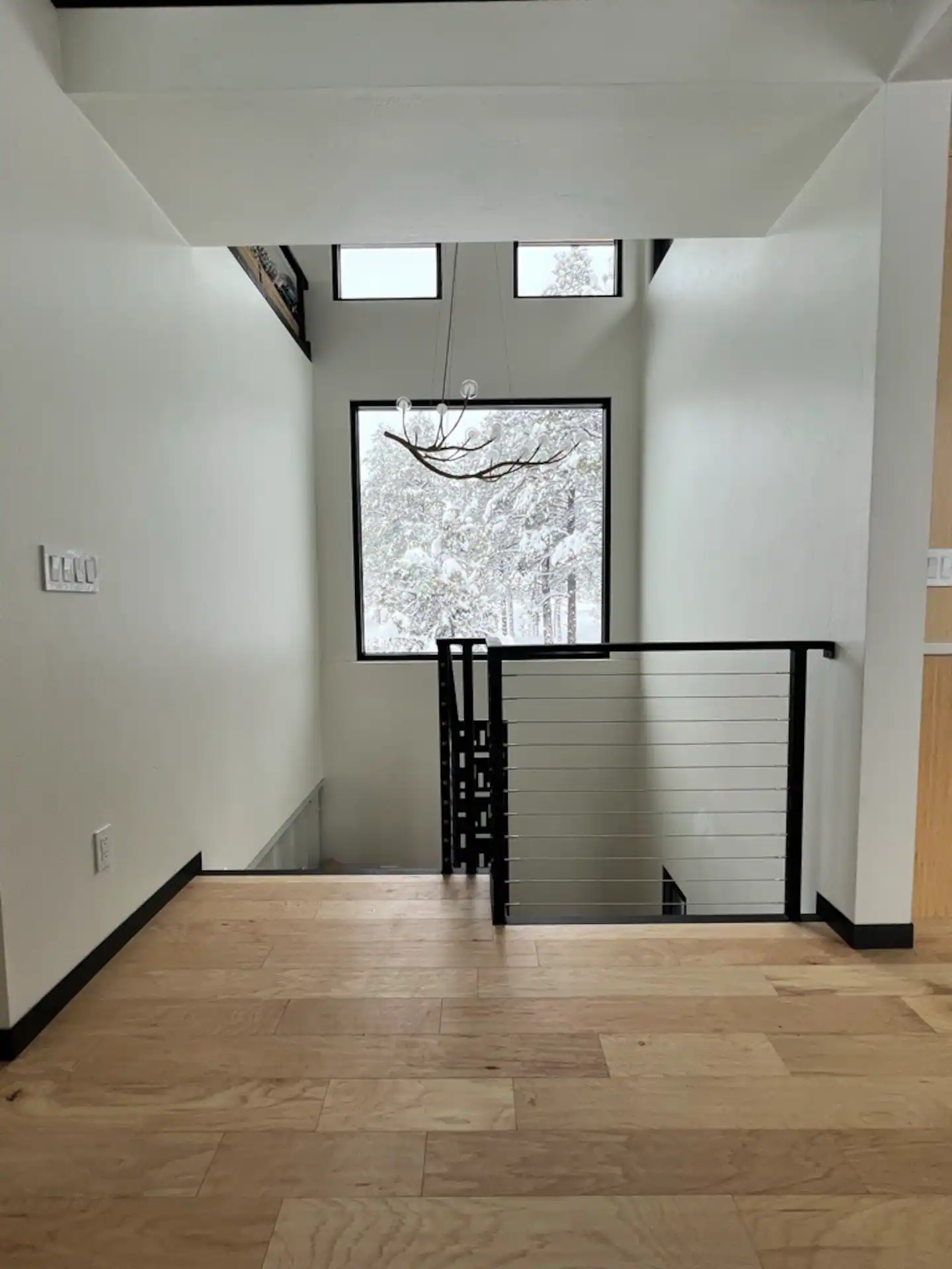 escalier bois et acier maison container