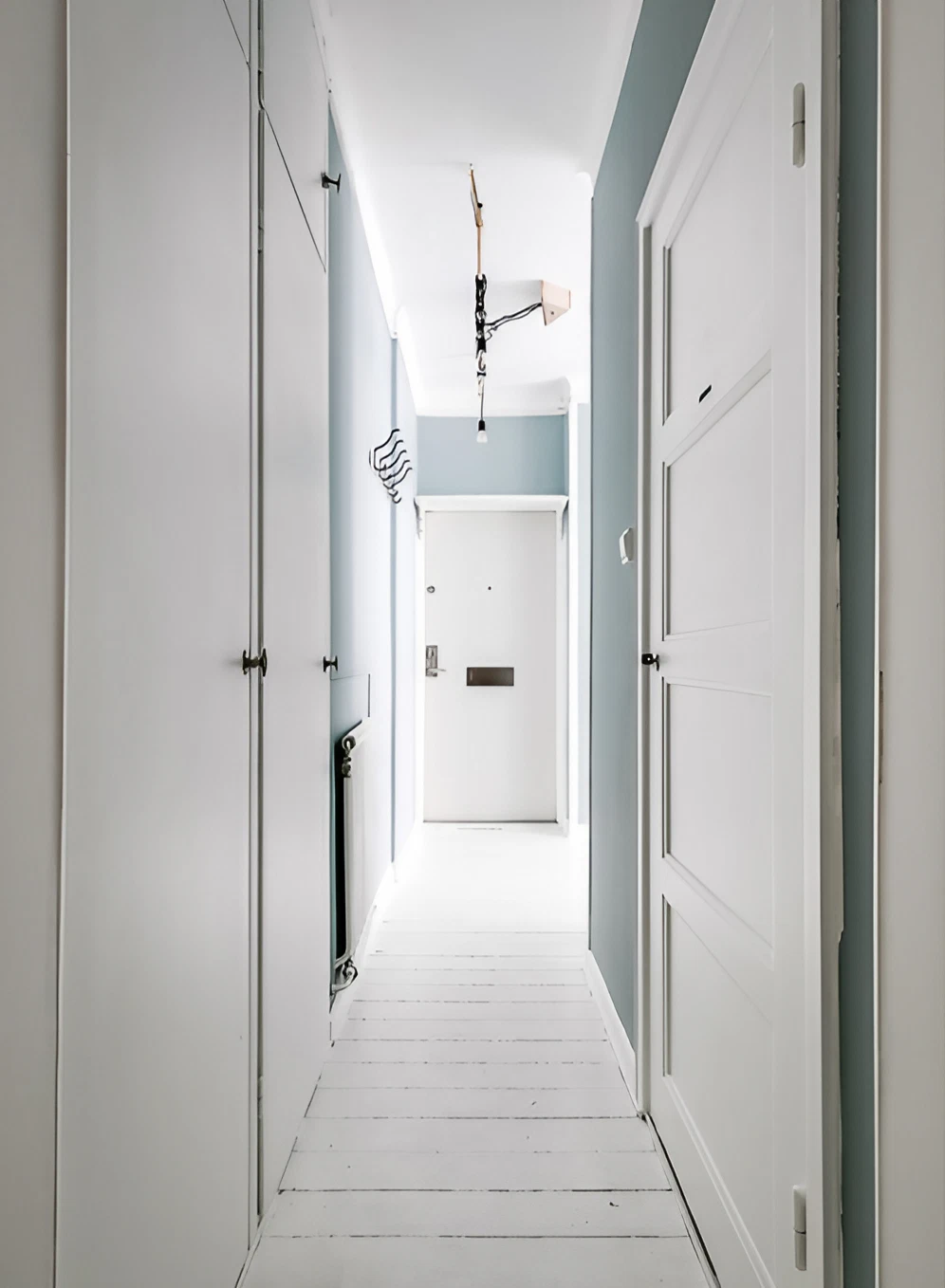 couloir murs bleus couloir murs bleus
