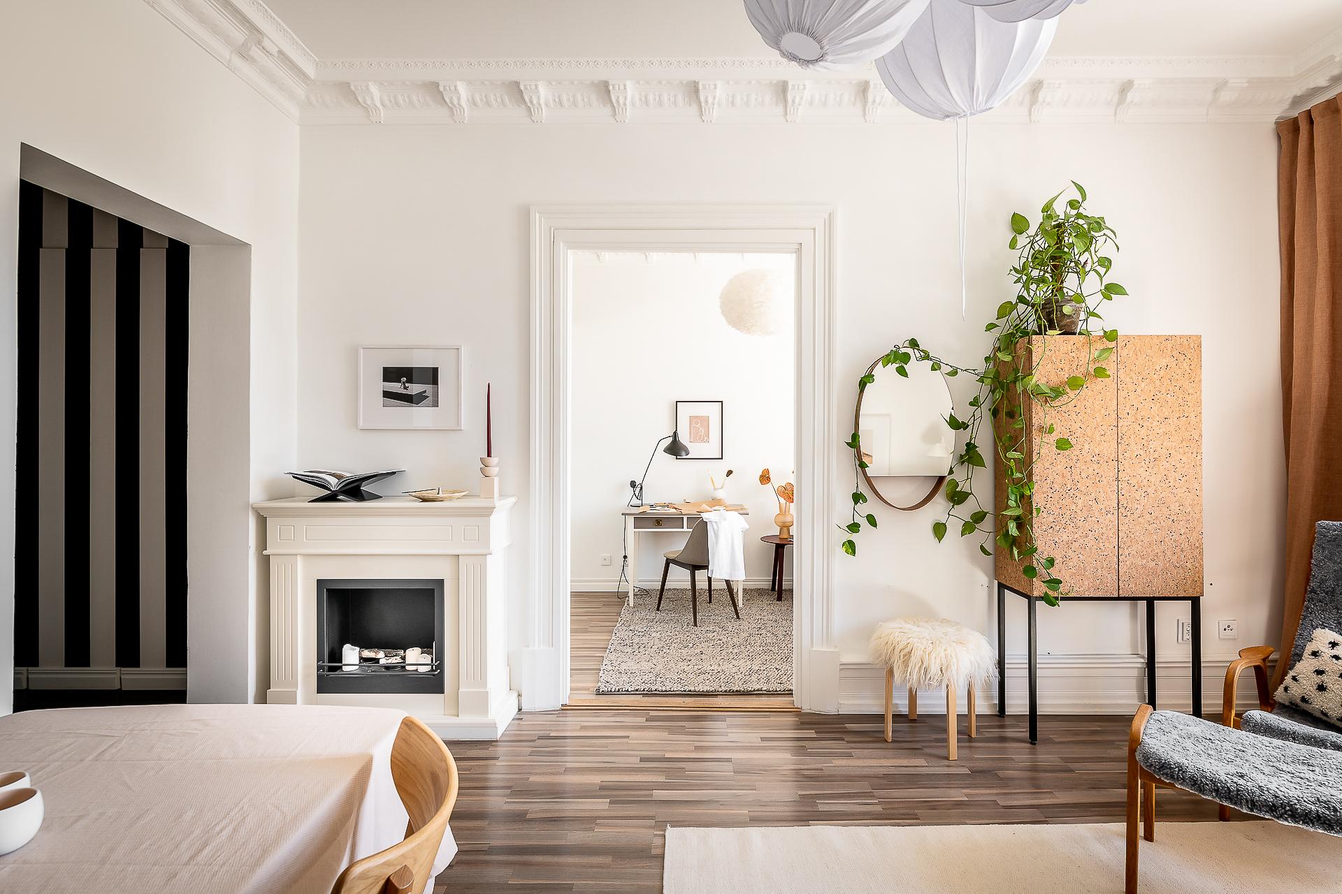 salon avec moulures décoration contemporaine et scandinave salon avec moulures décoration contemporaine et scandinave