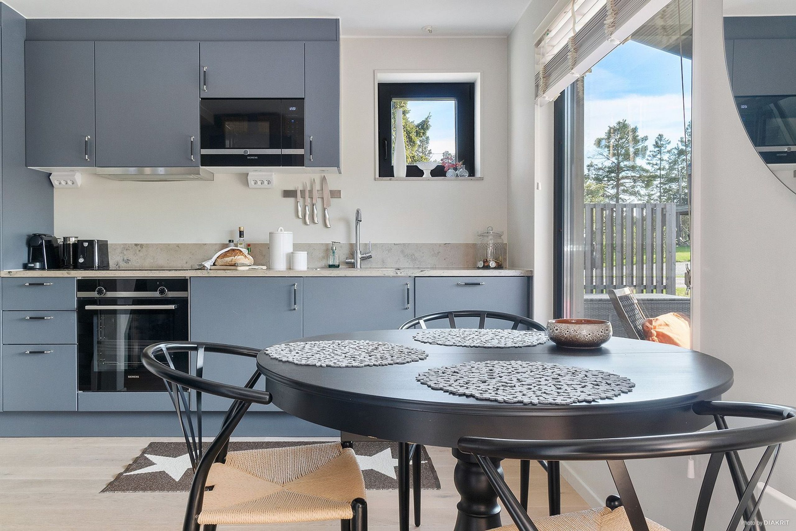 cuisine design grise mini maison 42m2