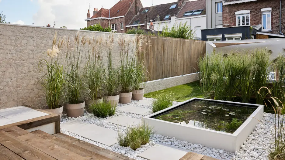 bassin dans jardin de ville avec terrasse bois Leroy Merlin bassin dans jardin de ville avec terrasse bois Leroy Merlin