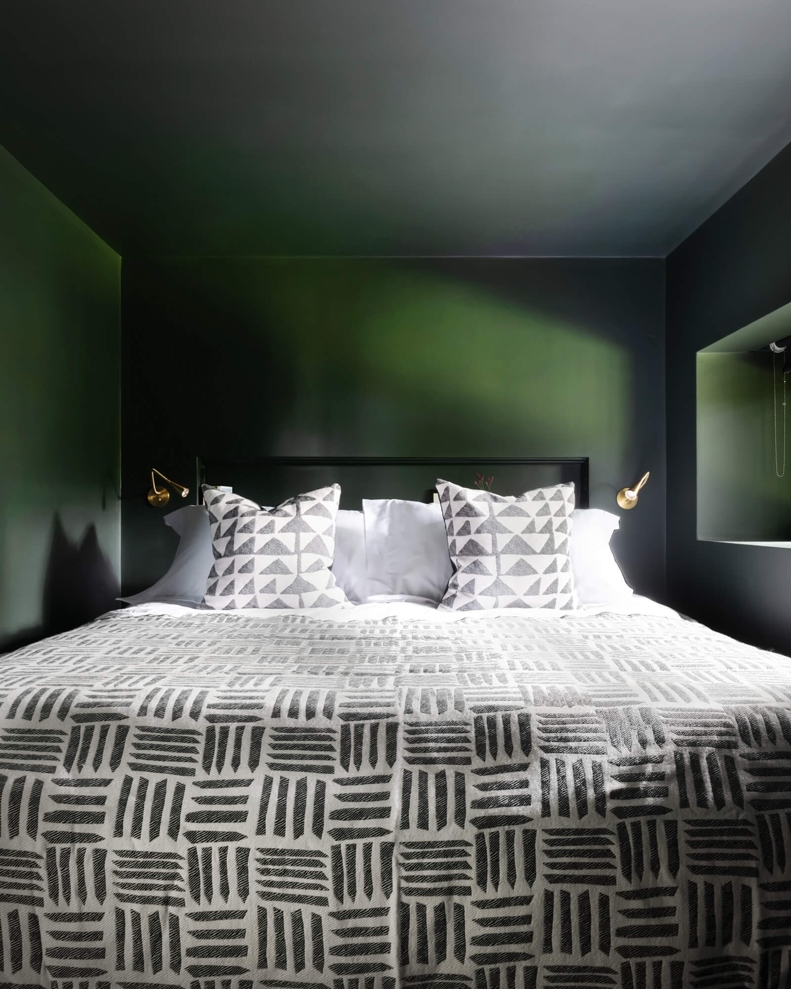 chambre maison en bois murs verts chambre maison en bois murs verts