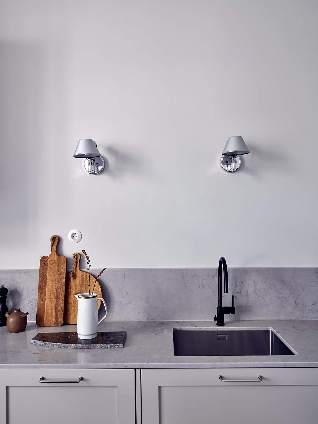 cuisine shaker plan de travail marbre applique tolomeo cuisine shaker plan de travail marbre applique tolomeo