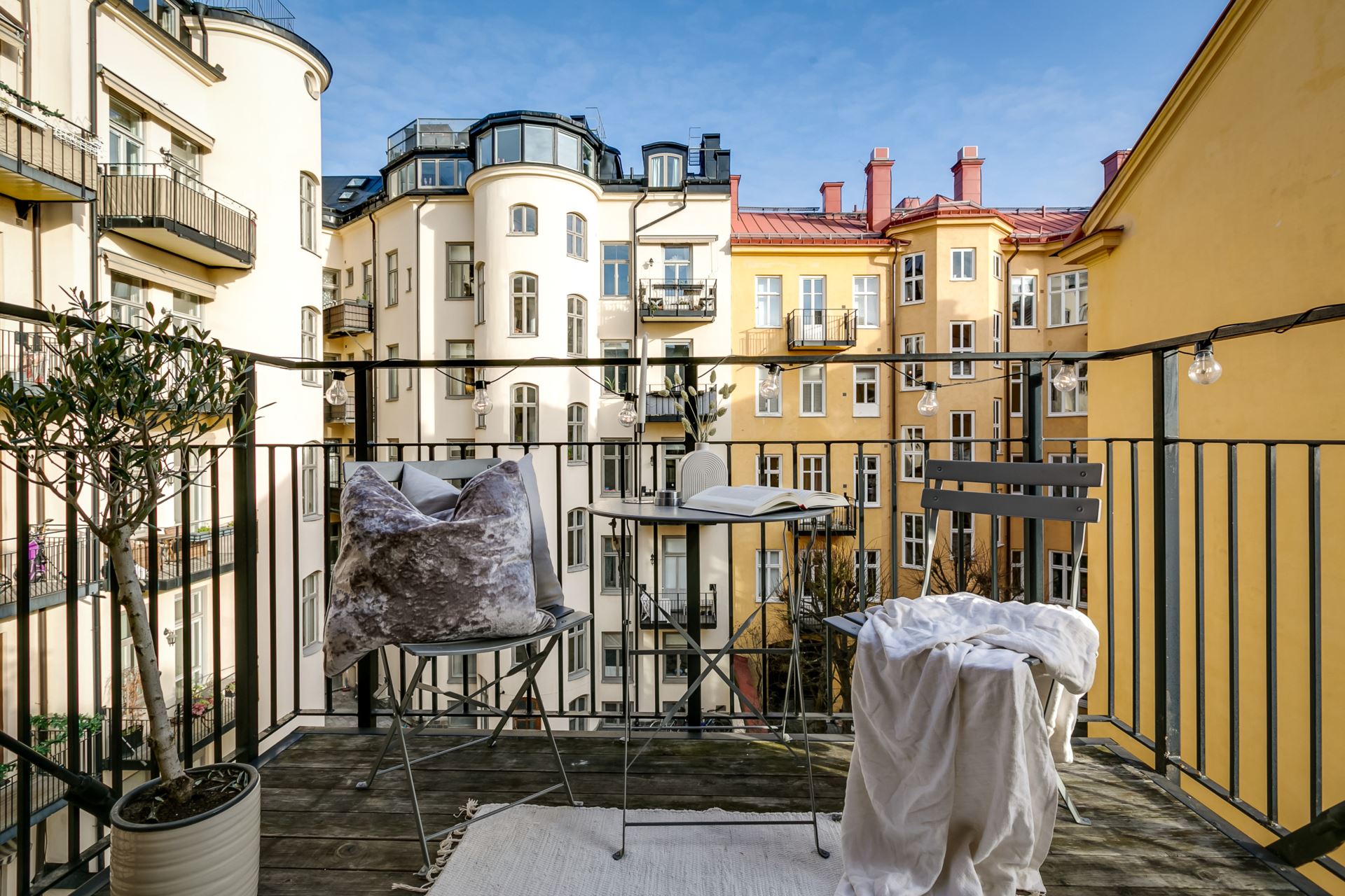 balcon sur cour