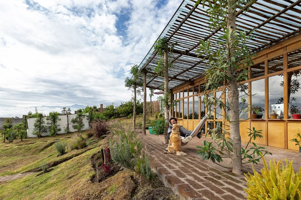 maison bois avec pergola bois