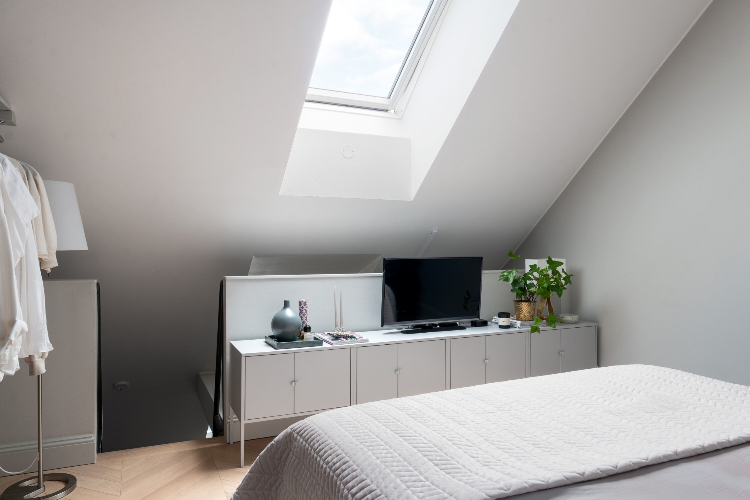 chambre sous combles décoration design