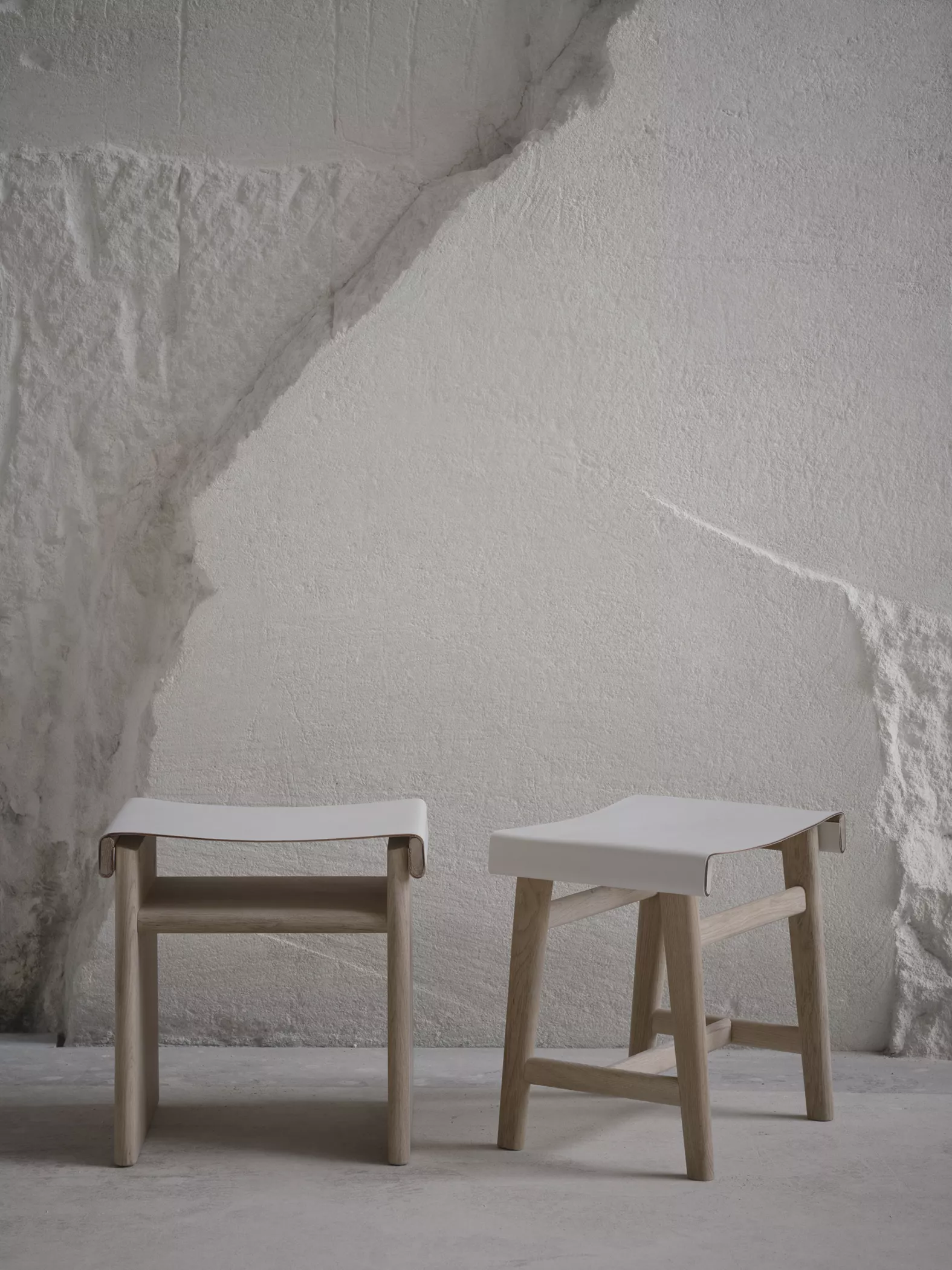 tabouret cuir nouvelle collaboration Zara Home 2023 avec Vincent Van Duysen tabouret cuir nouvelle collaboration Zara Home 2023 avec Vincent Van Duysen