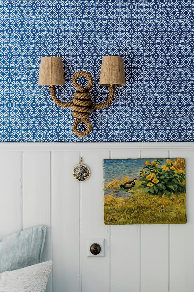 chambre décoration blanche et bleue maison bord de mer