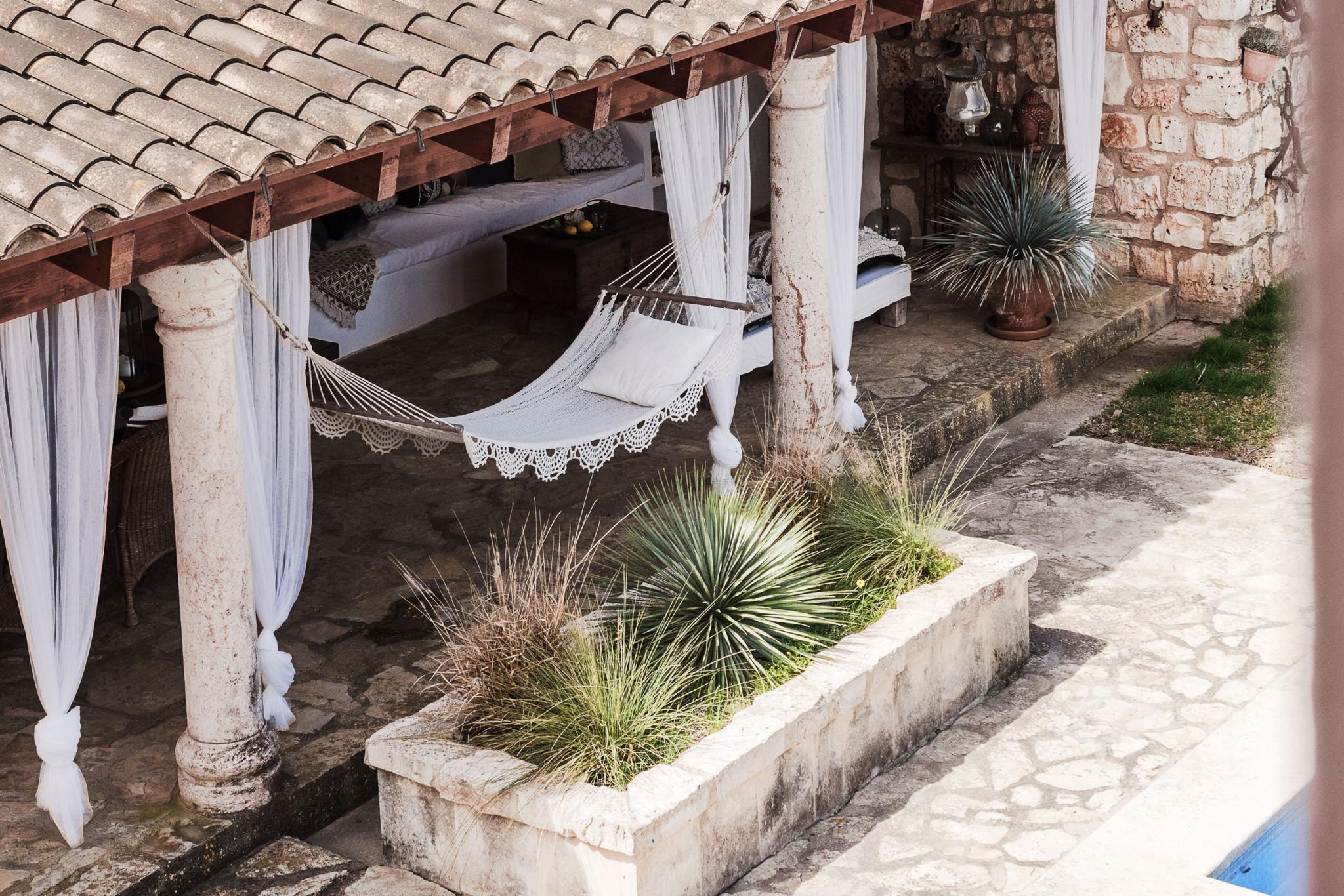 terrasse maison en pierres