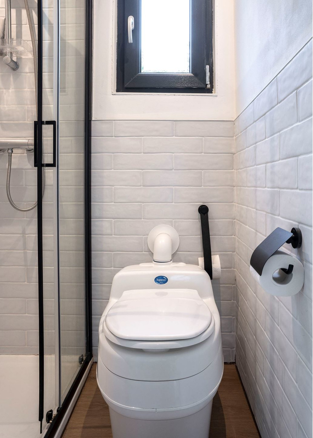 salle de bain petite maison flottante 51m2 salle de bain petite maison flottante 51m2
