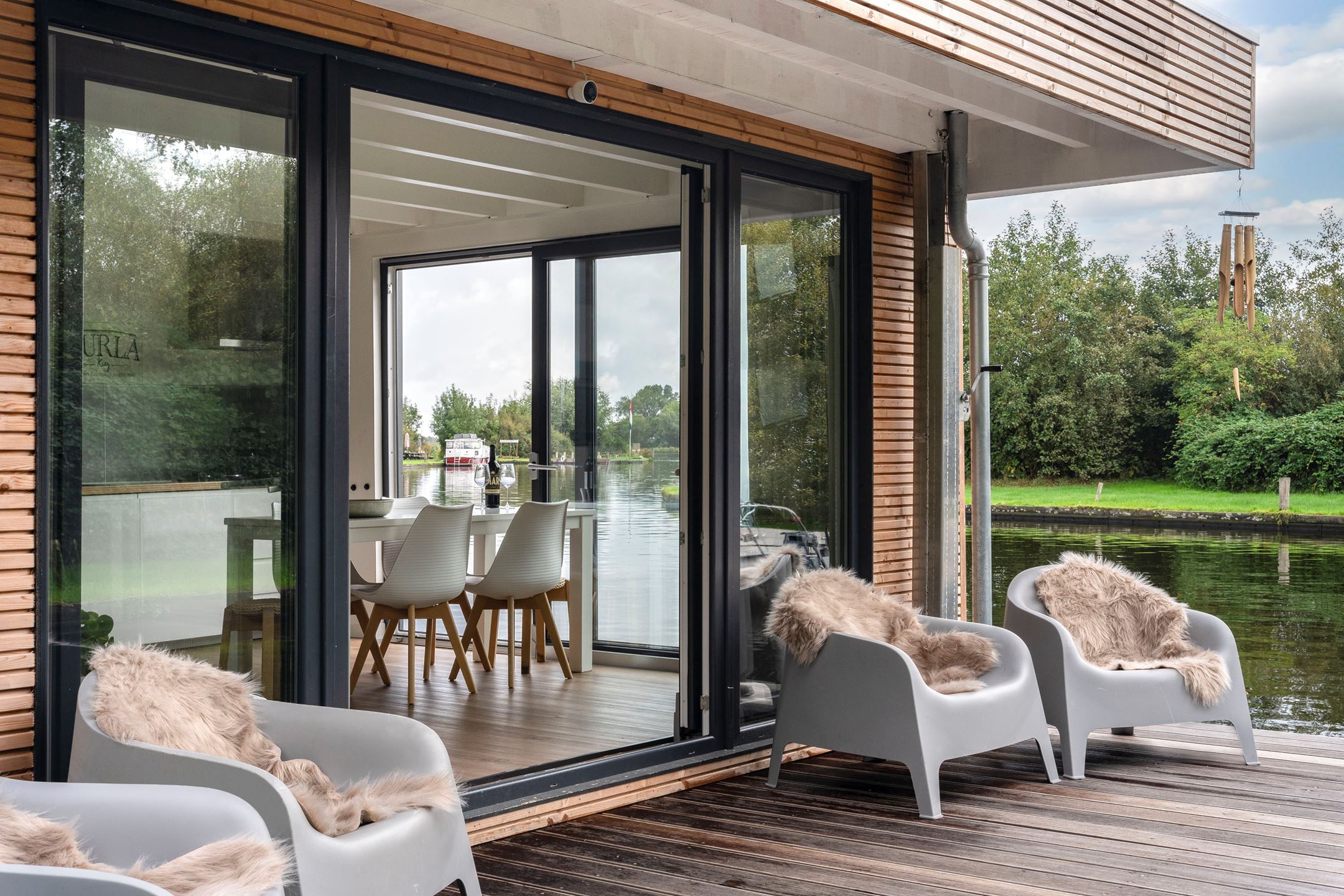 terrasse petite maison flottante 51m2 terrasse petite maison flottante 51m2