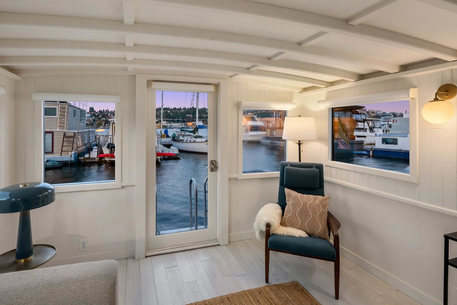 salon houseboat petite maison 46m2