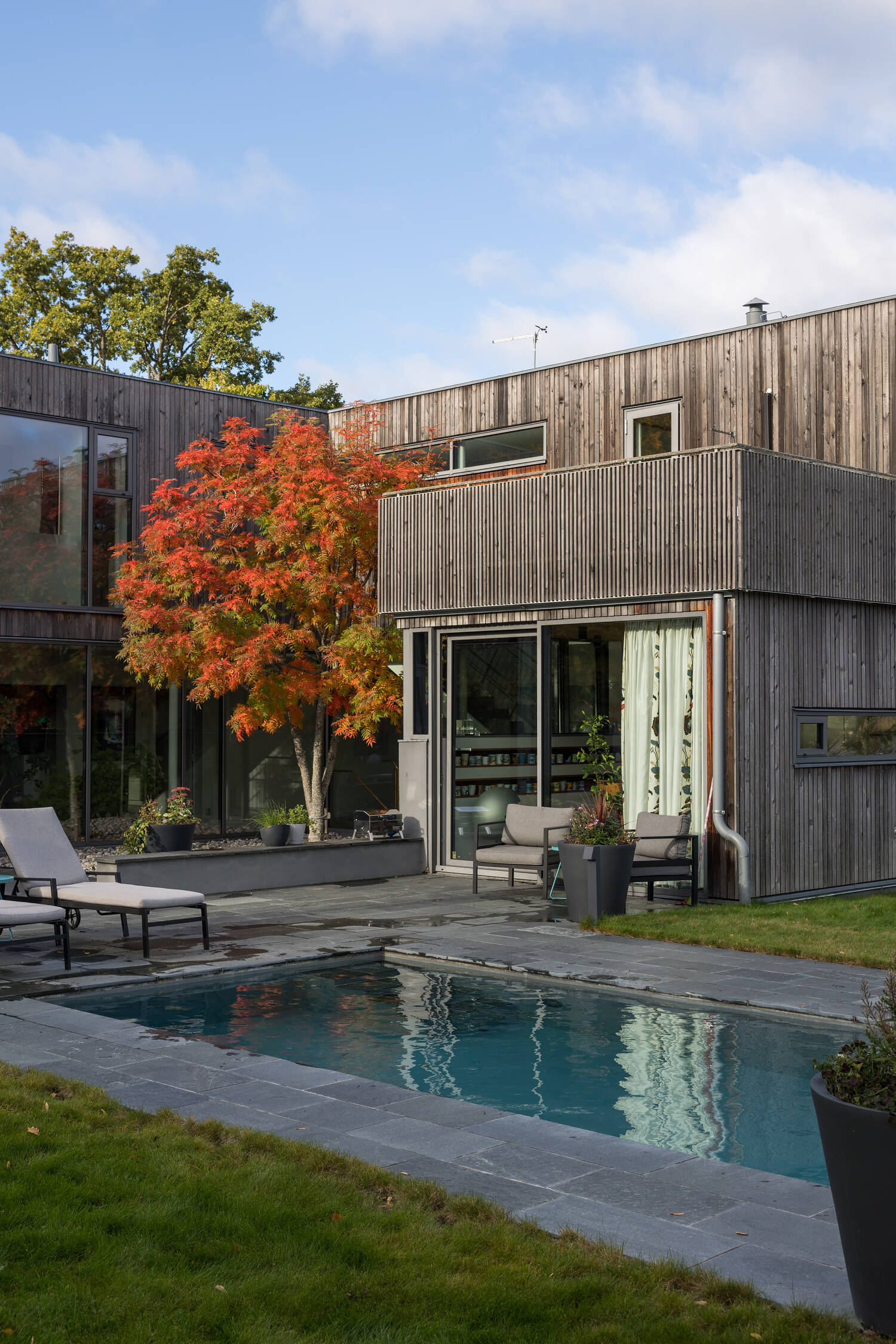 maison en bois avec piscine maison en bois avec piscine