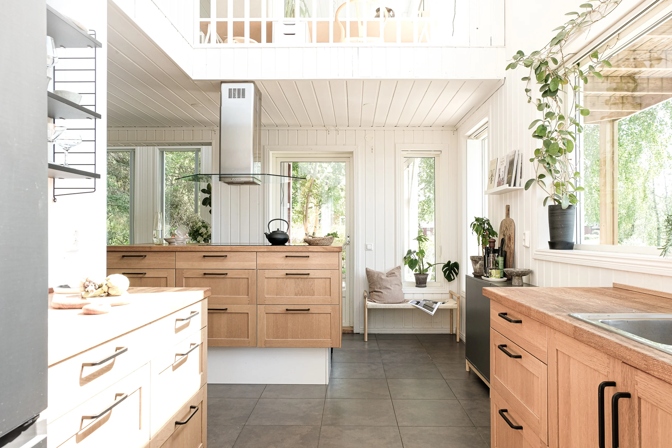 cuisine double hauteur maison en bois décoration scandinave cuisine double hauteur maison en bois décoration scandinave
