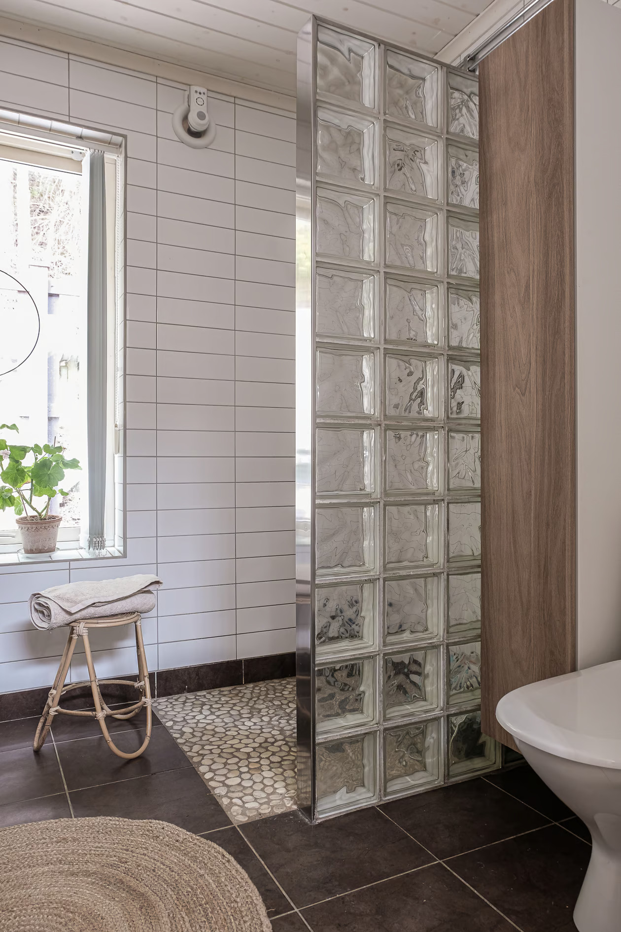 salle de bain avec pavés de verre salle de bain avec pavés de verre