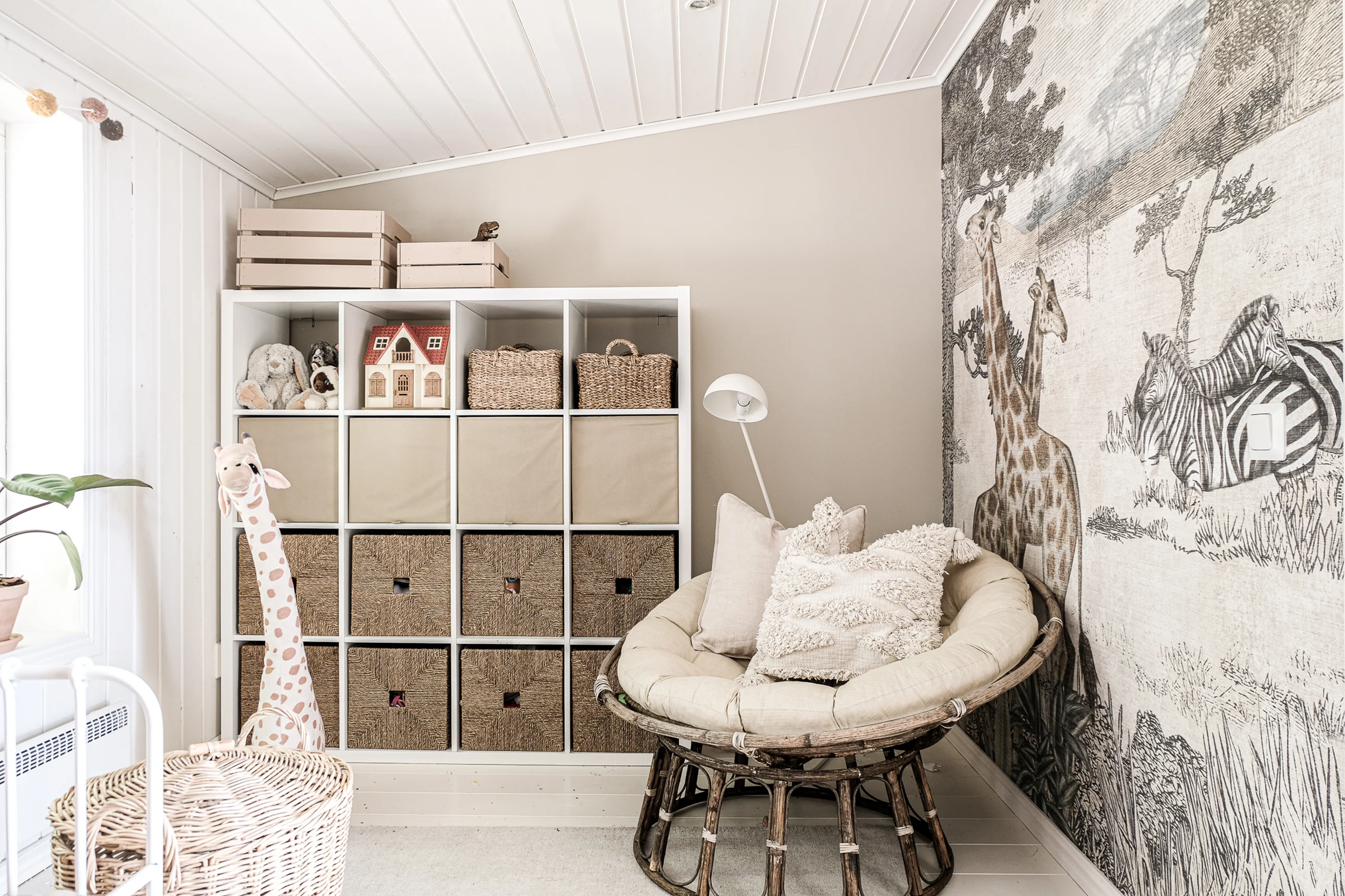 chambre enfant papier-peint panoramique savane girafes et zèbres chambre enfant papier-peint panoramique savane girafes et zèbres